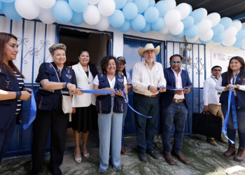 Presidente y primera dama participan en inauguración de nueva metodología en CADI./Foto: Dickéns Zamora.