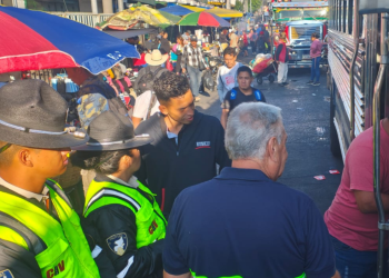 La DGT realiza operativos de inspección en la Terminal de Buses de zona 4. (Foto: DGT)