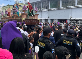 PNC brinda seguridad durante recorridos procesionales. (Foto: PNC)