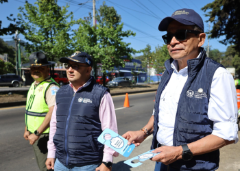 Autoridades del CIV participan en operativo de supervisión de transporte extraurbano./Foto: CIV.