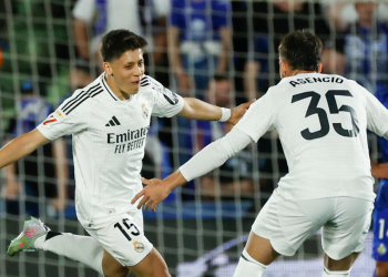 ¡Hay Liga! El Real Madrid gana y mete presión al Barcelona