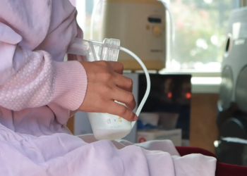 El hospital de Totonicapán recibió la donación de leche materna de 30 mujeres. (Foto: MSPAS)