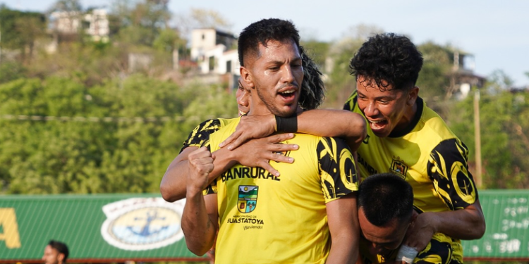 Guastatoya salva la categoría con empate ante Xinabajul y manda a Marquense a la Primera División