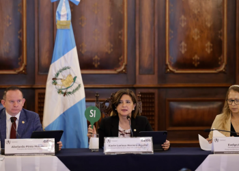 La Vicepresidenta lideró el Gabinete Específico de Desarrollo Social, en el que se abordó la política a favor de la juventud. (Foto: Daniel Ordoñez)