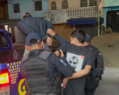 Las autoridades presumen que el hecho armado obedece a una disputa entre pandillas rivales. / Foto: PNC