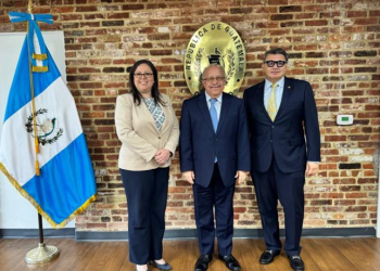 Canciller verifica atención a connacionales en el Consulado guatemalteco en Maryland, EE. UU.