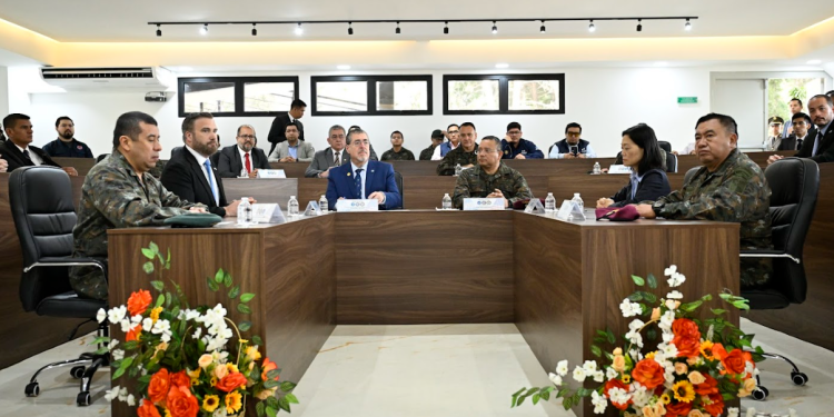 Presidente inaugura el ejercicio cibernético “ Defensa del Sur 2025”