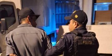 Guardia de seguridad fue sorprendido en estado de ebriedad mientras laboraba. / Foto: PNC