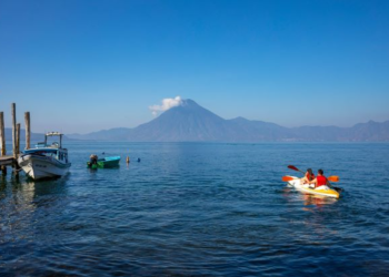 Al lago queda estrictamente prohibida la introducción de especies foráneas, como es el caso de la tilapia. / Foto: Archivo