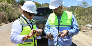Autoridades del CIV evalúan obra inconclusa en San Pedro Ayampuc./Foto: CIV.