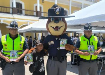 Provial instruye en educación vial a población huehueteca./Foto: Provial.