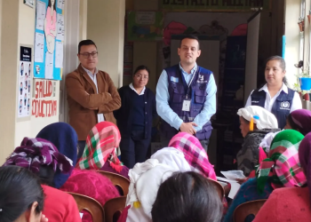 Mano a Mano fortalece servicios de salud en reunión con comadronas. /Foto: MSPAS.