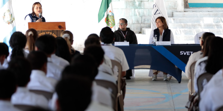 SVET capacita a jóvenes en prevención de delitos de violencia sexual, explotación y trata. / Foto: Alex Jacinto.