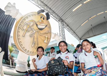 Más de 2 mil estudiantes participan en el primer Festival de Educación Financiera