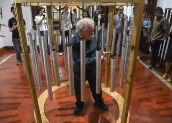 El reconocido músico Joaquín Orellana presenta la exhibición Camino a la Multifonía, que permanecerá dos meses en el Centro Histórico capitalino.