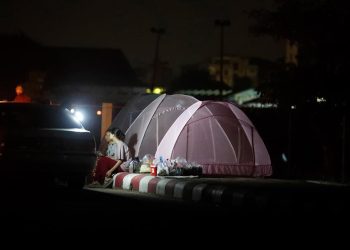 Labores de asistencia se dificultan en Birmania a raíz del terremoto. / Foto: EFE.