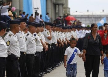 Mingob reitera compromiso de proteger el derecho de manifestación y de locomoción este lunes