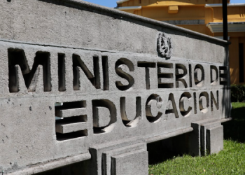 Mineduc pide al STEG abstenerse de cometer ilegalidades. / Foto: Noé Pérez.