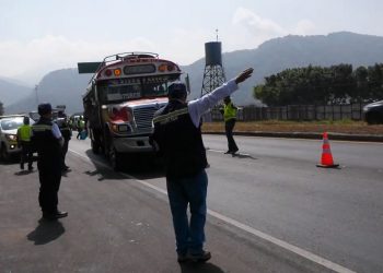 Los operativos de prevención de accidentes están instalados en diferentes carreteras del país.