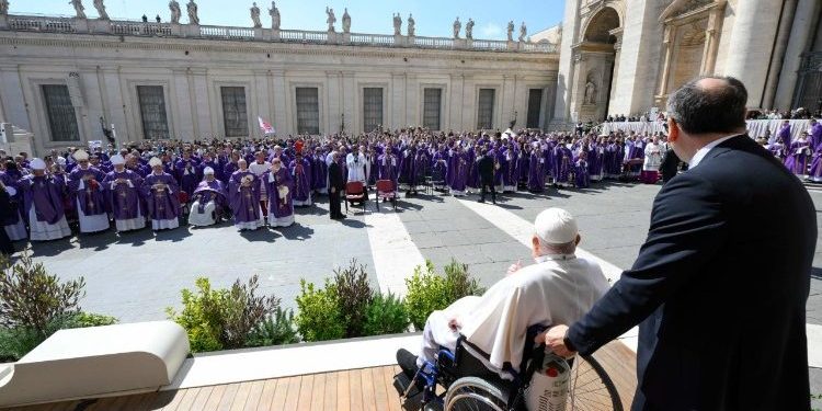 La imagen fue captada el pasado 8 de abril en la Casa Santa Marta, residencia del papa Francisco.