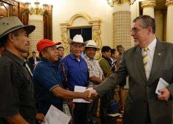 Presidente Arévalo ha abierto espacios de diálogo con pueblos originarios. / Foto: Gilber García.