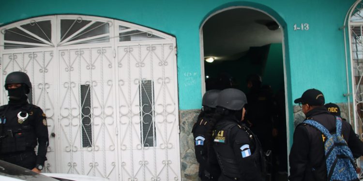 Allanamientos en múltiples municipios. / Foto: PNC