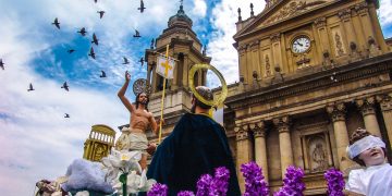 Semana Santa 2025: el Resucitado recorrerá la ciudad entre cantos y flores