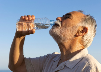 El MSPAS reitera su compromiso con la salud de los guatemaltecos y exhorta a la población a no subestimar los efectos del calor. / Foto: MSPAS