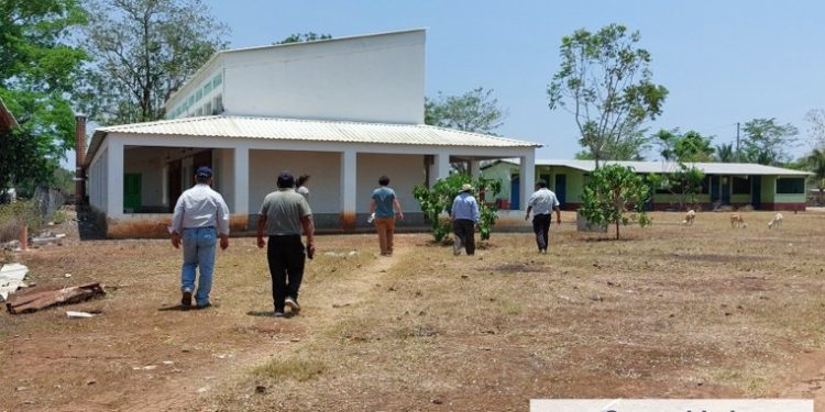 Dan seguimiento a proyectos que se ejecutan en comunidades de Champerico y Retalhuleu