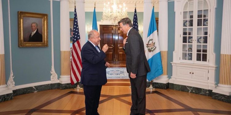 Gobierno de EE.UU. reitera su apoyo al presidente Arévalo en la defensa de la democracia