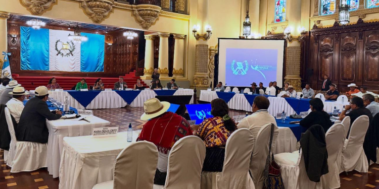 Gobierno y pueblos indígenas se reunieron en la 13 Asamblea de Diálogo