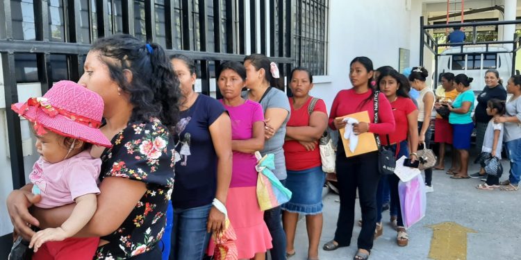 Más de mil familias zacapanecas beneficiadas con el Bono Social