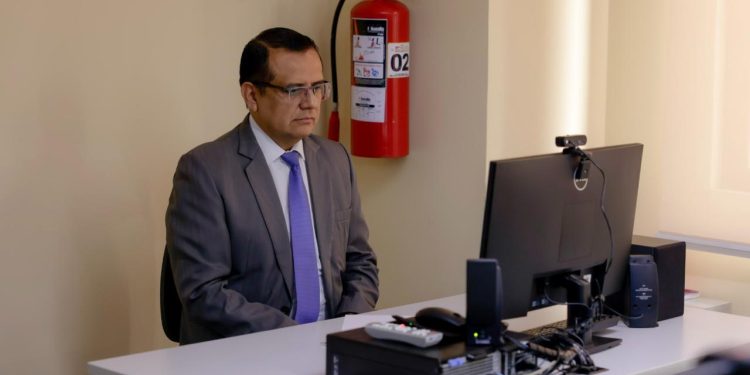 Continúan pruebas de oposición para optar al cargo de director de Competencia