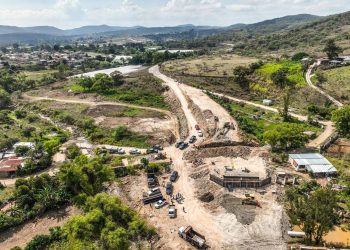 Supervisan avances de infraestructura vial en el departamento de Jalapa