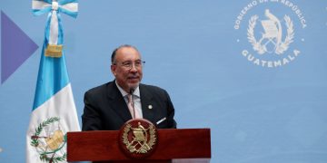 El viceministro de Cultura, Rodrigo Carrillo, anuncia que se pospone el Festival de Junio para agosto o septiembre.