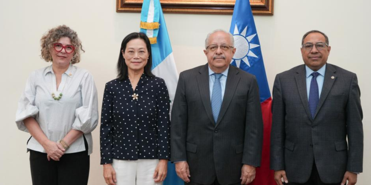 Programa Técnico de Semiconductores se desarrollará con el apoyo de China Taiwán./Foto: Minex.