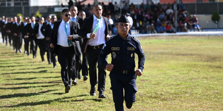 Tras la primera convocatoria del año, 3 mil 500 jóvenes ya iniciaron su formación. / Foto: Byron de la Cruz.