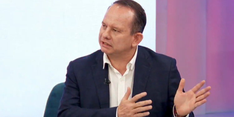 Abelardo Pinto dio una entrevista en la que resaltó los logros de Mano a Mano./Foto: Mides.