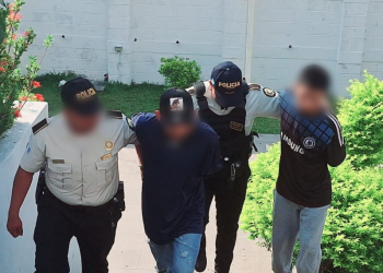 Los detenidos fueron identificados como Fredy “N” y Lester “N”, de 24. / Foto: PNC