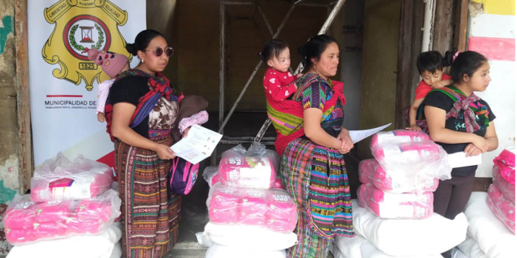 MAGA lleva alimentos y ejemplos de menús para luchar contra la desnutrición infantil en Totonicapán