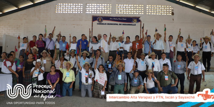 Marn estableció diálogo con comunidades de Alta Verapaz para la creación de la iniciativa de Ley de Aguas. (Foto: Marn)