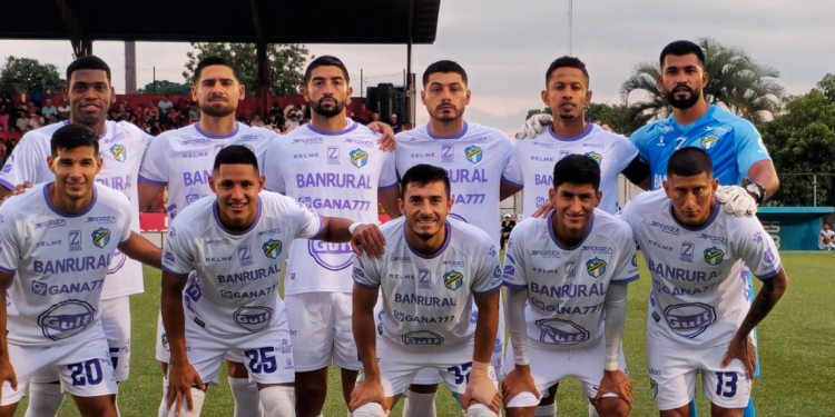 Liga Nacional confirma sanciones sobre Comunicaciones tras invasión de cancha