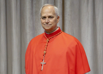 La vicepresidenta Karin Herrera felicita al nuevo Papa León XIV. ( Foto: Vatican News)