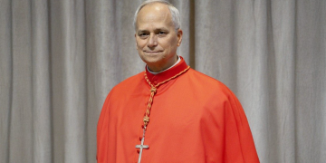 La vicepresidenta Karin Herrera felicita al nuevo Papa León XIV. ( Foto: Vatican News)