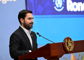 Secretario de Comunicación Social de la Presidencia, Santiago Palomo explica el retiro de reserva al artículo 27.