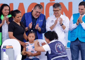 Presidente Bernardo Arévalo lanza la Semana de vacunación en Guatemala
