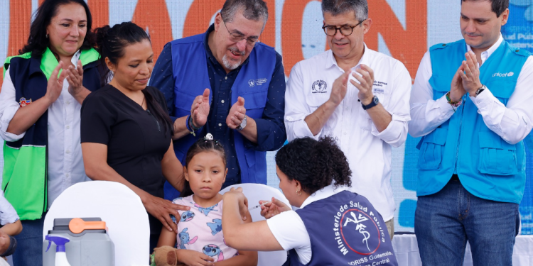 Presidente Bernardo Arévalo lanza la Semana de vacunación en Guatemala