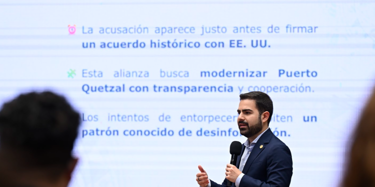 El funcionario subrayó que Guatemala mantiene relaciones comerciales con distintas naciones, pero que eso no implica entrega de infraestructura crítica. / Foto: Alvaro Interiano