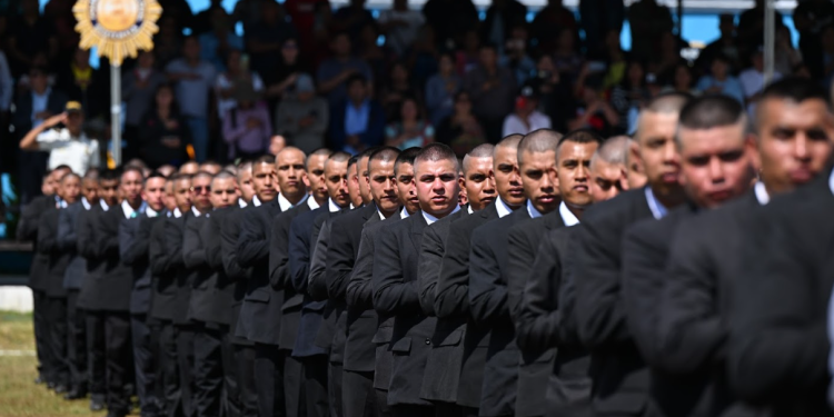 Estas reformas reflejan el interés del Ministerio de Gobernación en modernizar y fortalecer los procesos de formación policial. / Foto: Byron de la Cruz