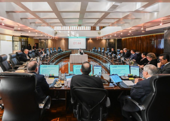Aspirantes para el Directorio de la Superintendencia de Competencia presentan planes de trabajo.